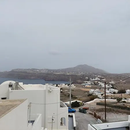 Akrotiri Cosy With Private Patio And Scenic View
