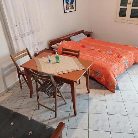 Akrotiri Cosy With Private Patio And Scenic View 公寓 *