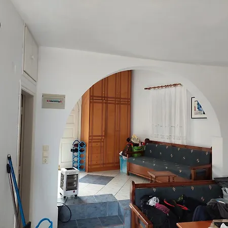 Akrotiri Cosy With Private Patio And Scenic View Apartamento *